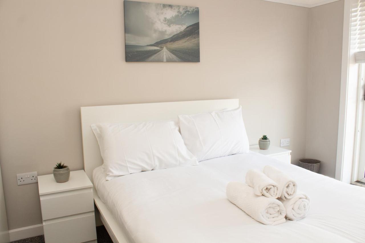 Cosy 3Bed Bungalow In West Kirby, Free Parking Frankby Eksteriør bilde